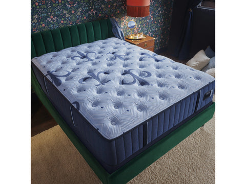 Stearns and Foster Estate Medium Tight top