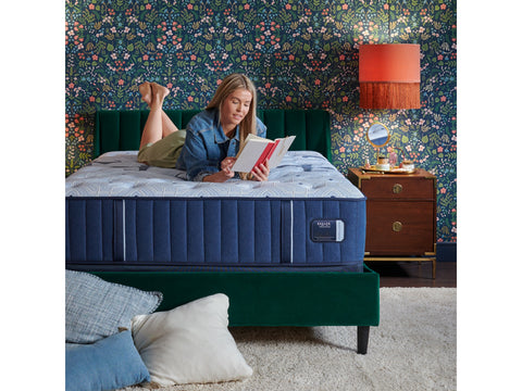 Stearns and Foster Estate Medium Tight top